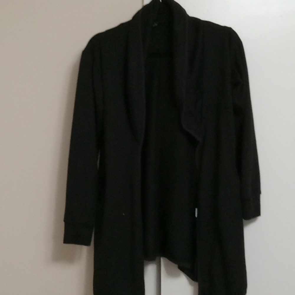 Yak and yeti s/m black sweater